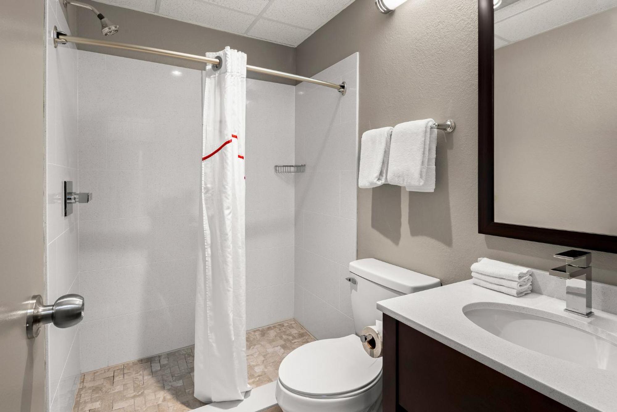 Red Roof Inn Norwich Экстерьер фото