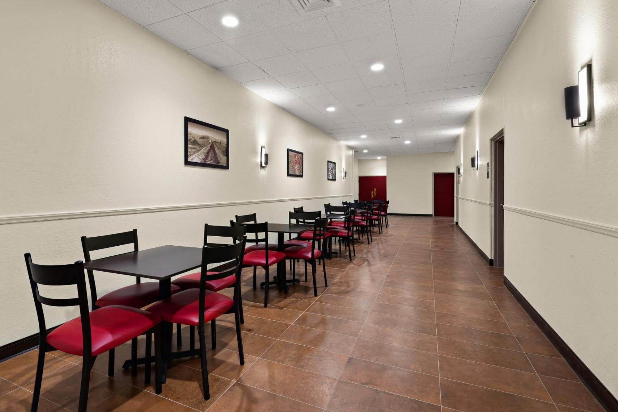 Red Roof Inn Norwich Экстерьер фото