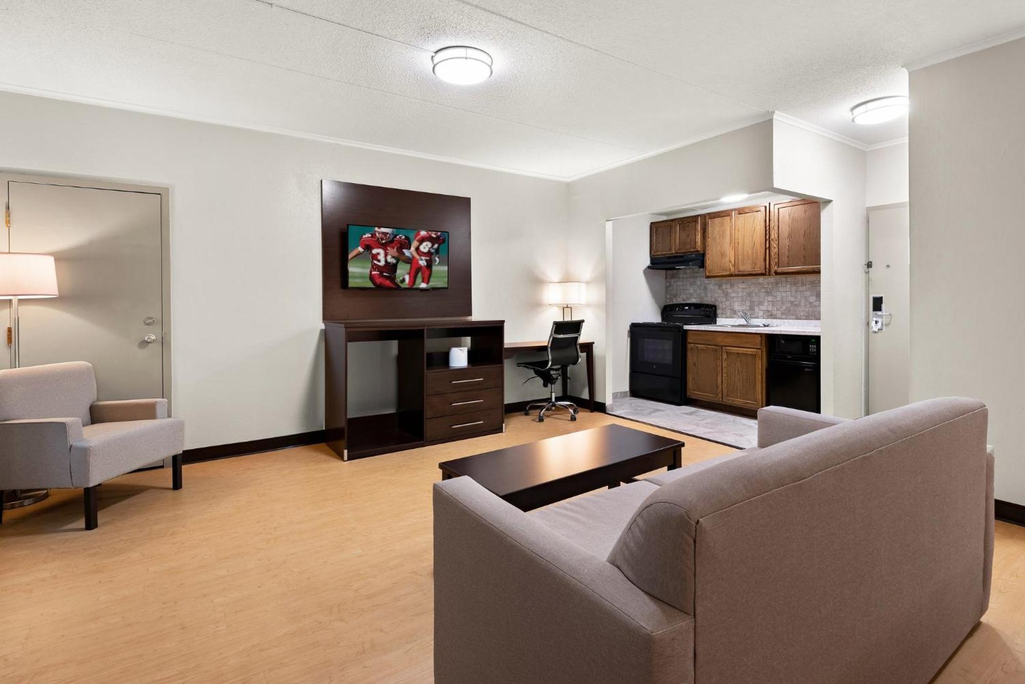 Red Roof Inn Norwich Экстерьер фото