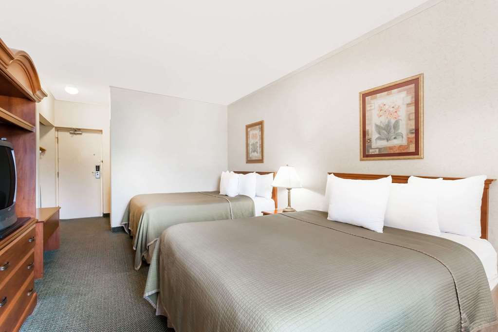 Red Roof Inn Norwich Номер фото